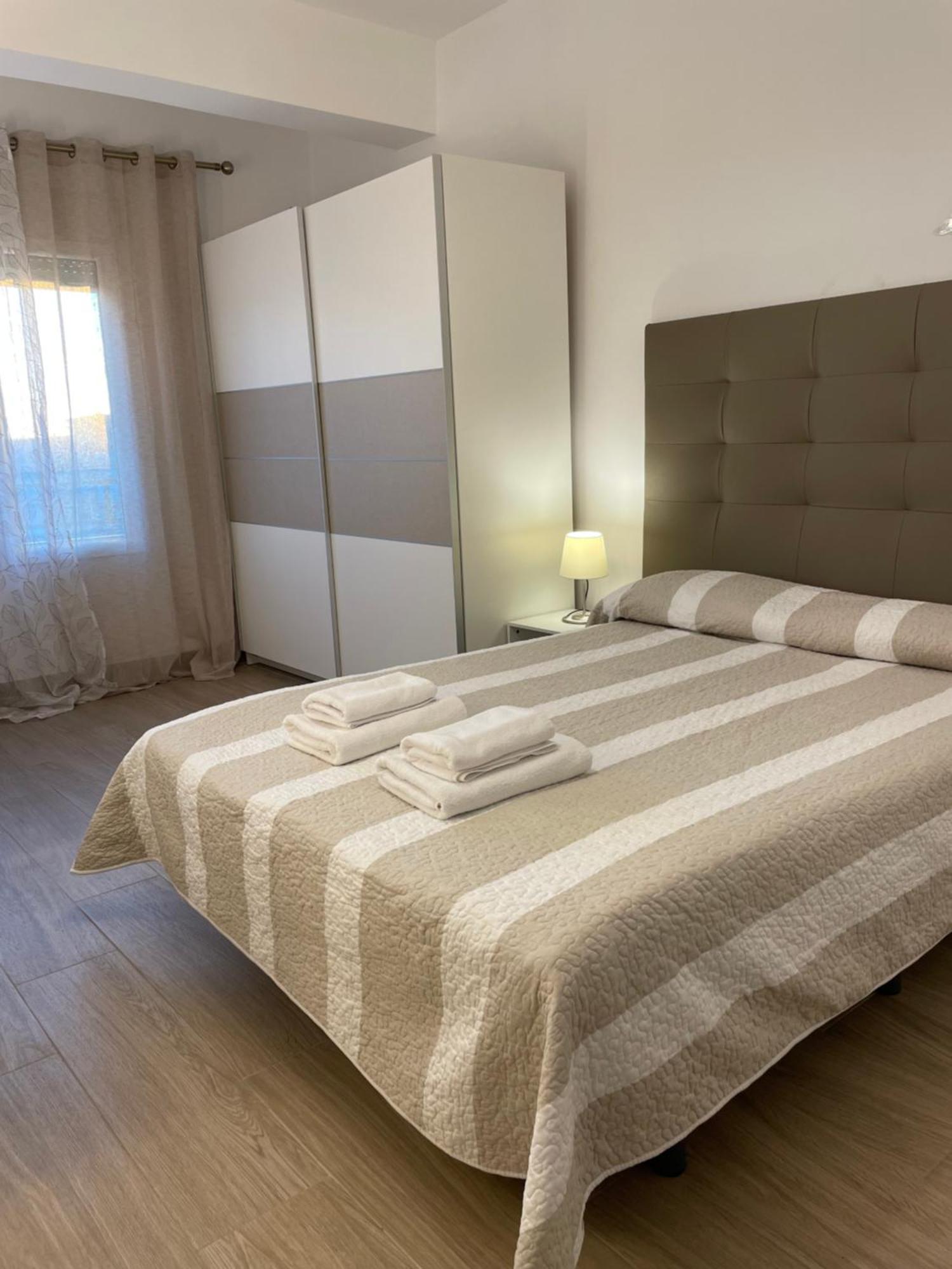 H&H Suite Espectacular Apartamento En El Centro De กรานาดา ภายนอก รูปภาพ